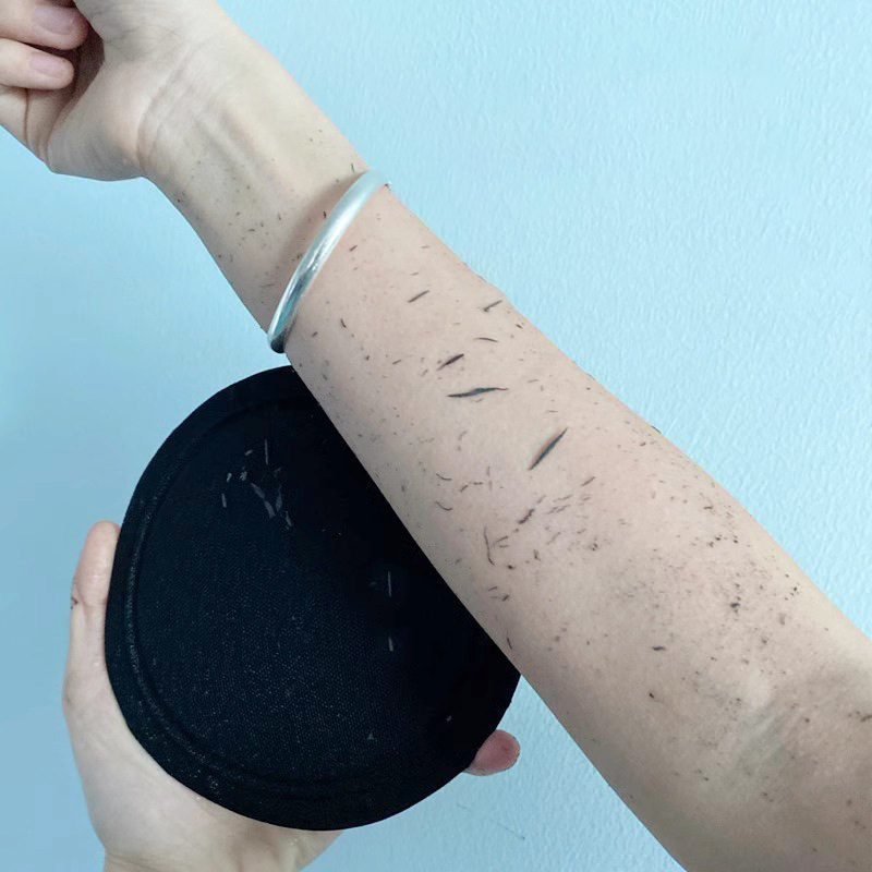 فرشاة استحمام لتقشير الجسم وإز - مراجعة Body Brush وسعره