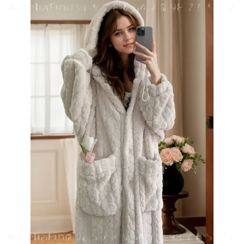 روب نسائي من الفلانيل لفصلي ال - مراجعة Bathrobe وسعره